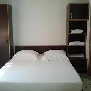 https://jr-motel.bucharesthotelsnow.com