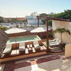 https://hostel-3b-chic-cheap.quintano-roohotels.com