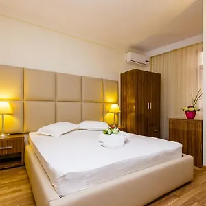 https://hotel-corvaris.bucharesthotelsnow.com